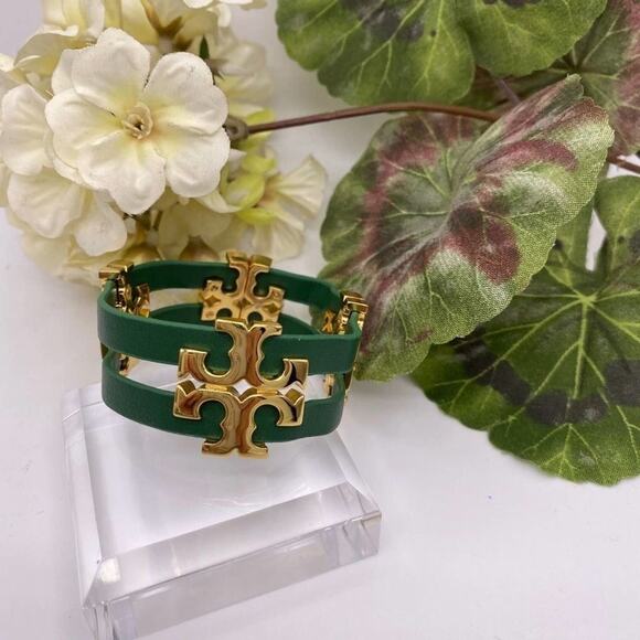 New Tory Burch Gold T Green Leather Magnetic Bracelet, Comes With Dust Bag - Picture 4 of 10